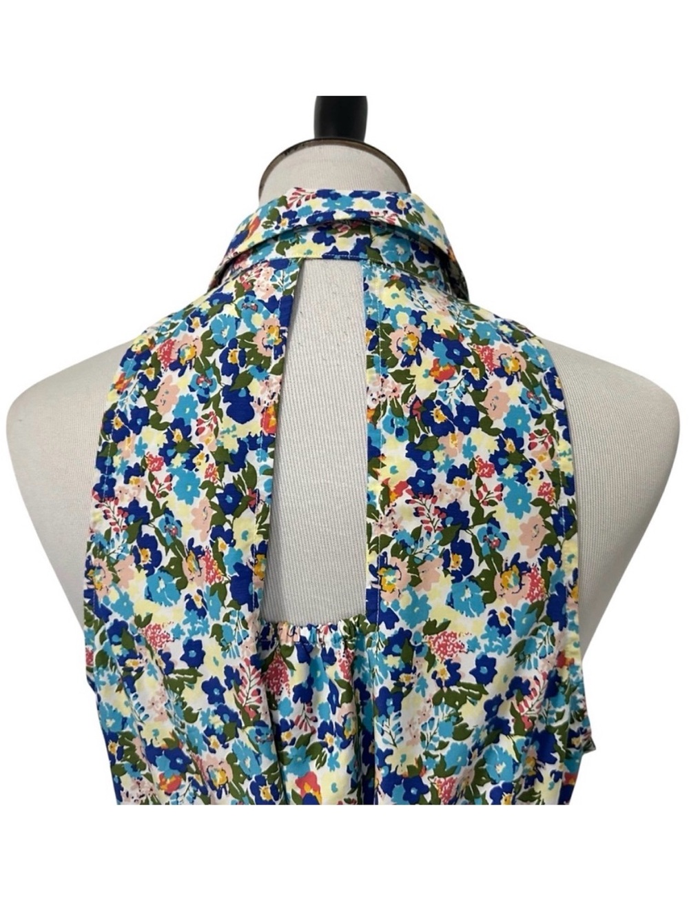Gorge! Maeve by Anthropologie Tie Front Sleeveless Top Sz Medium Floral Blue - Picture 7 of 11